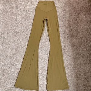 Aerie Green/Yellow High Waisted Crossover Flare Leggings (Size XS Long)